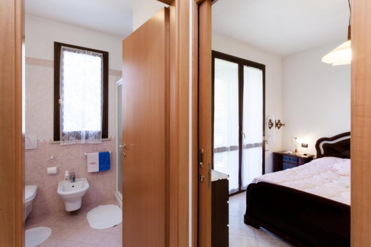 Relax In Collina Apartment Misano Adriatico Bagian luar foto