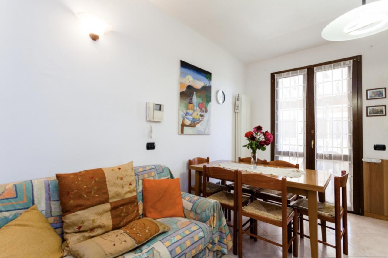 Relax In Collina Apartment Misano Adriatico Bagian luar foto