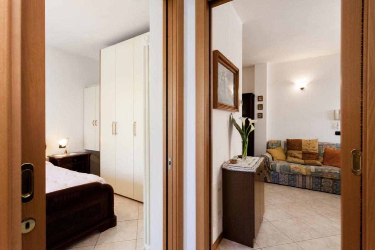 Relax In Collina Apartment Misano Adriatico Bagian luar foto