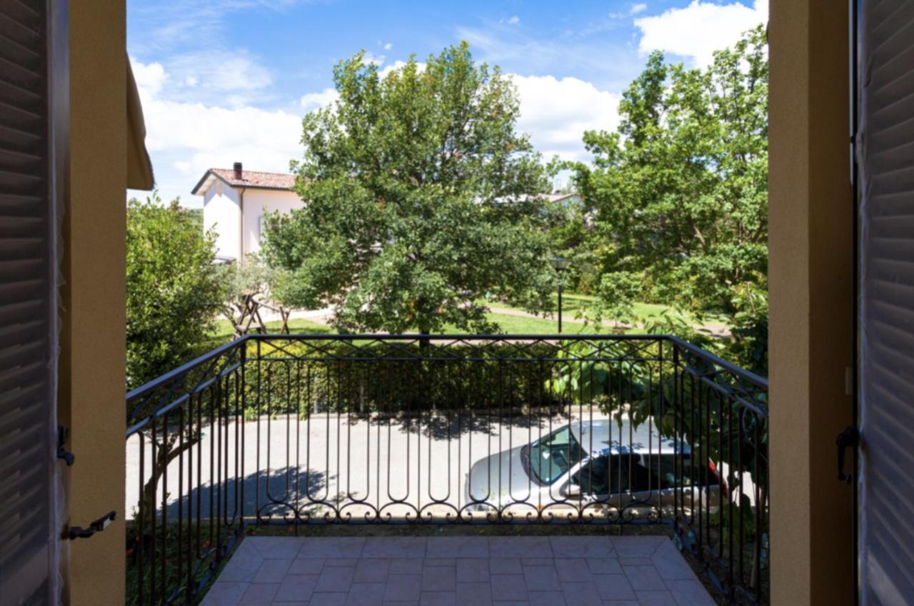 Relax In Collina Apartment Misano Adriatico Bagian luar foto