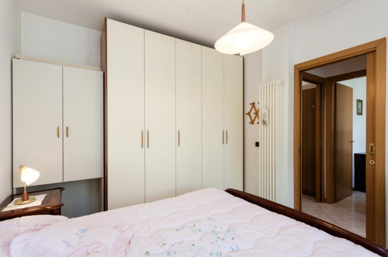 Relax In Collina Apartment Misano Adriatico Bagian luar foto